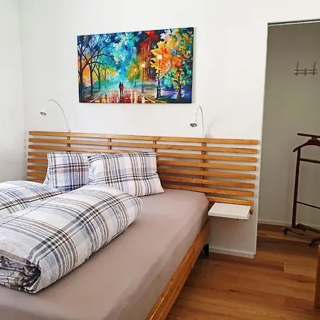 Moderne- Komfortable Dachwohnung Mit Bergsicht By Interhome Appartement