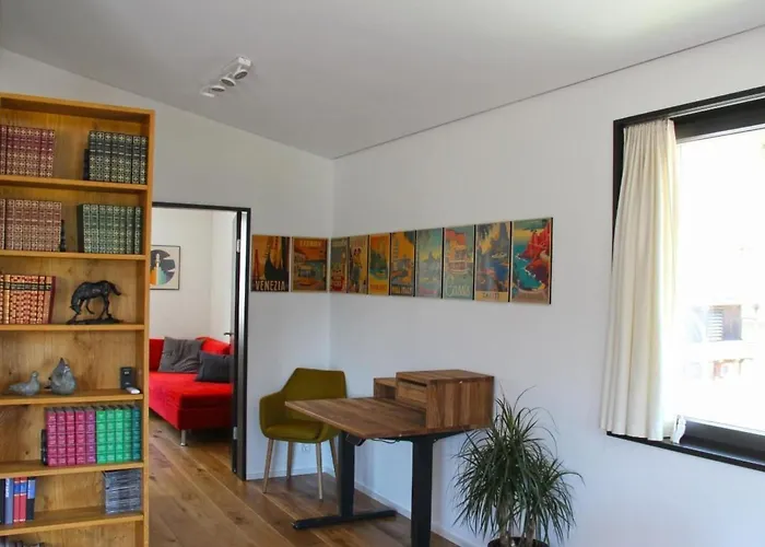 Appartement Moderne- Komfortable Dachwohnung Mit Bergsicht By Interhome *
